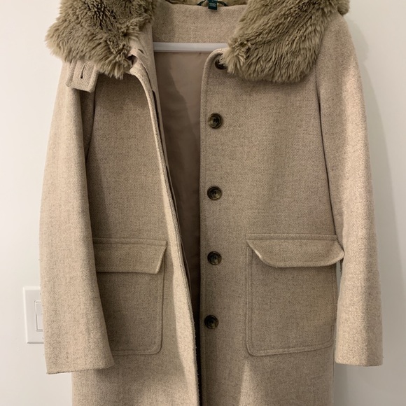 Ralph Lauren wool blend winter coat. Gorgeous beige wool with a faux fur hood - Picture 2 of 6